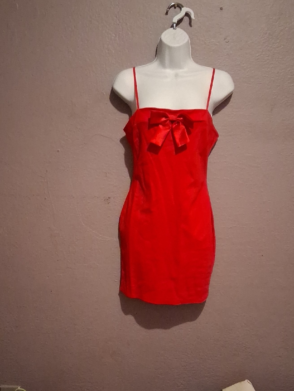 Bold Red Spaghetti-Strap Midi Dress with Front Bow